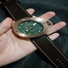 Panerai SUBMERSIBLE series PAM 00382 watch